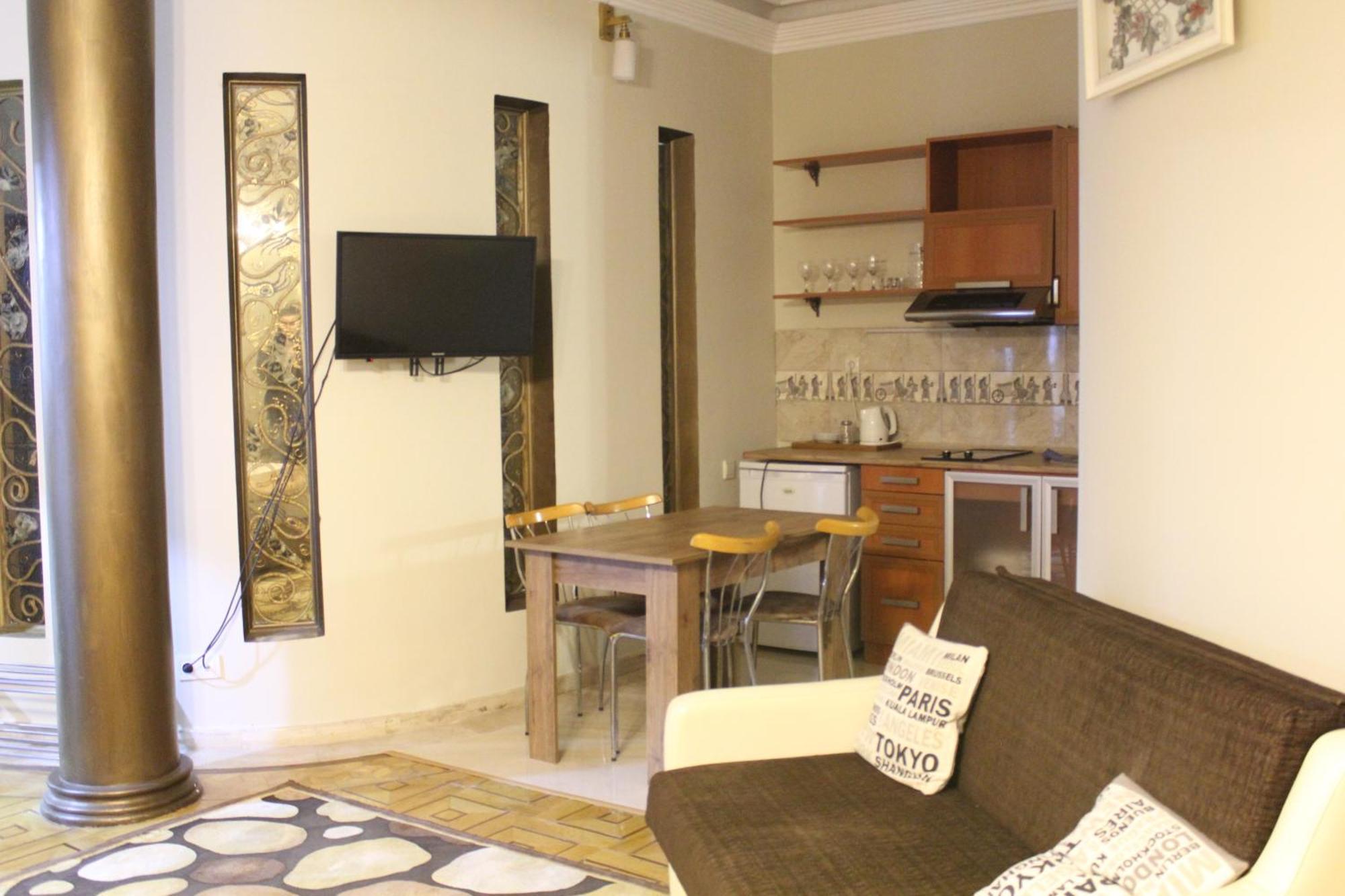 Luxor Garden Hotel Batumi